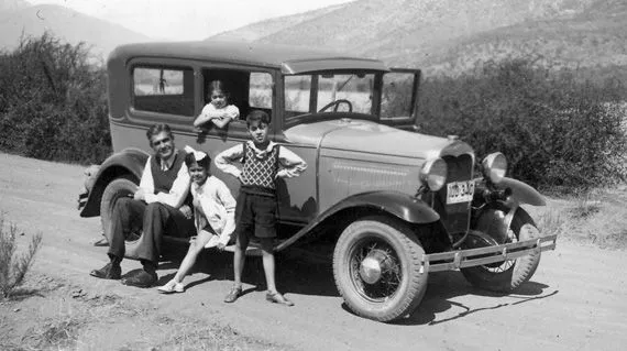 Manuel Rojas y su familia
