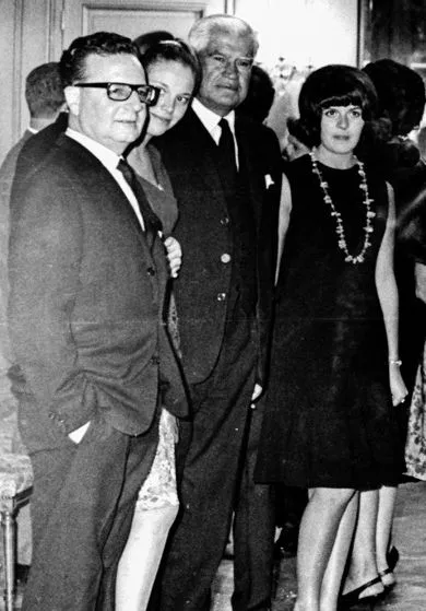 Salvador Allende, Julianne Clark y Manuel Rojas. Santiago de Chile, 1966